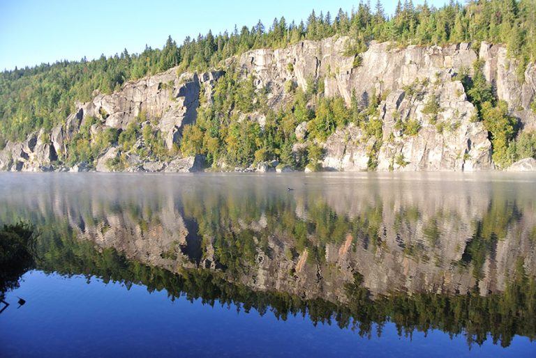 Falaise-du-lac-Bernard1